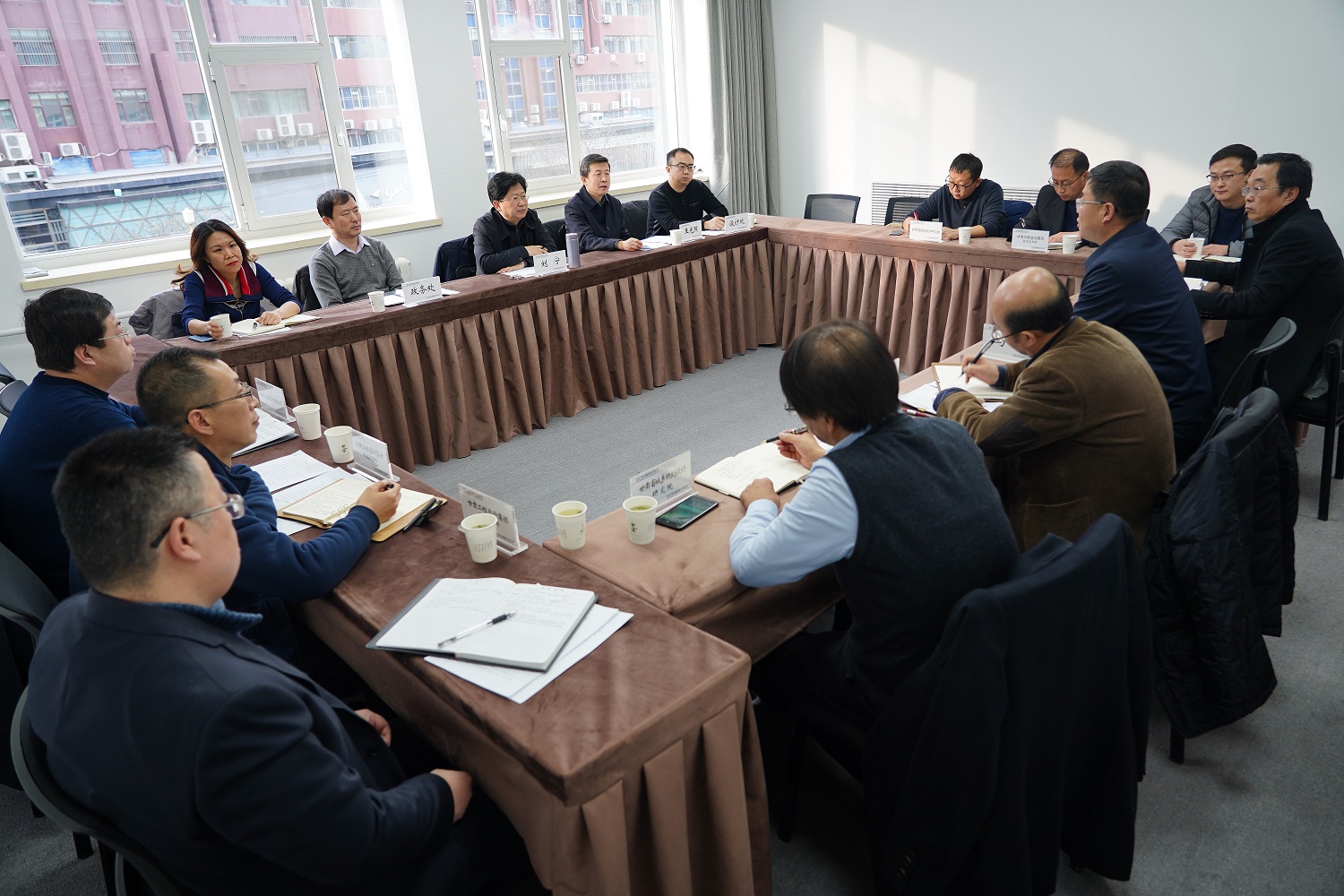 甘肅省住房和城鄉(xiāng)建設廳副廳長劉寧一行到集團股份公司進行調研